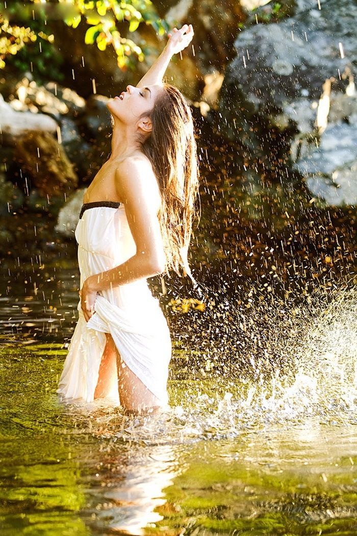 Marie Avgeropoulos in Cheongju