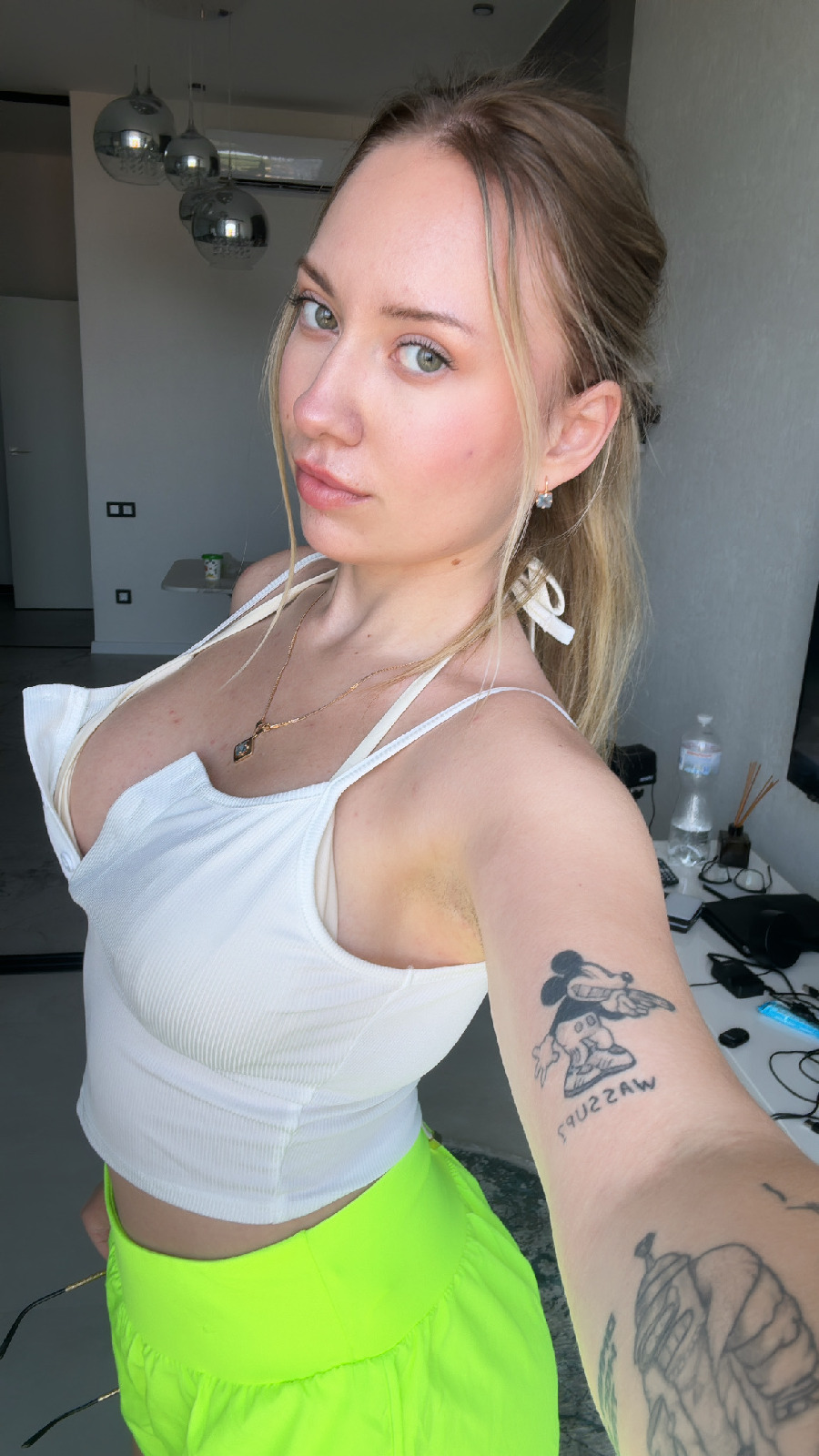 KateV in her underwear in Cheongju