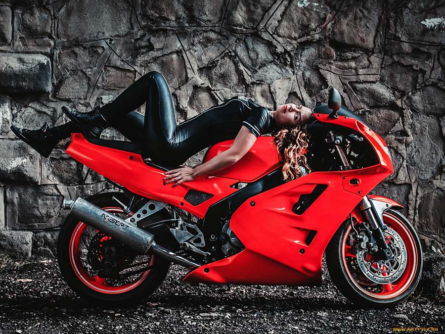 Beautiful girl Beautiful girls and motorcycles in Cheongju