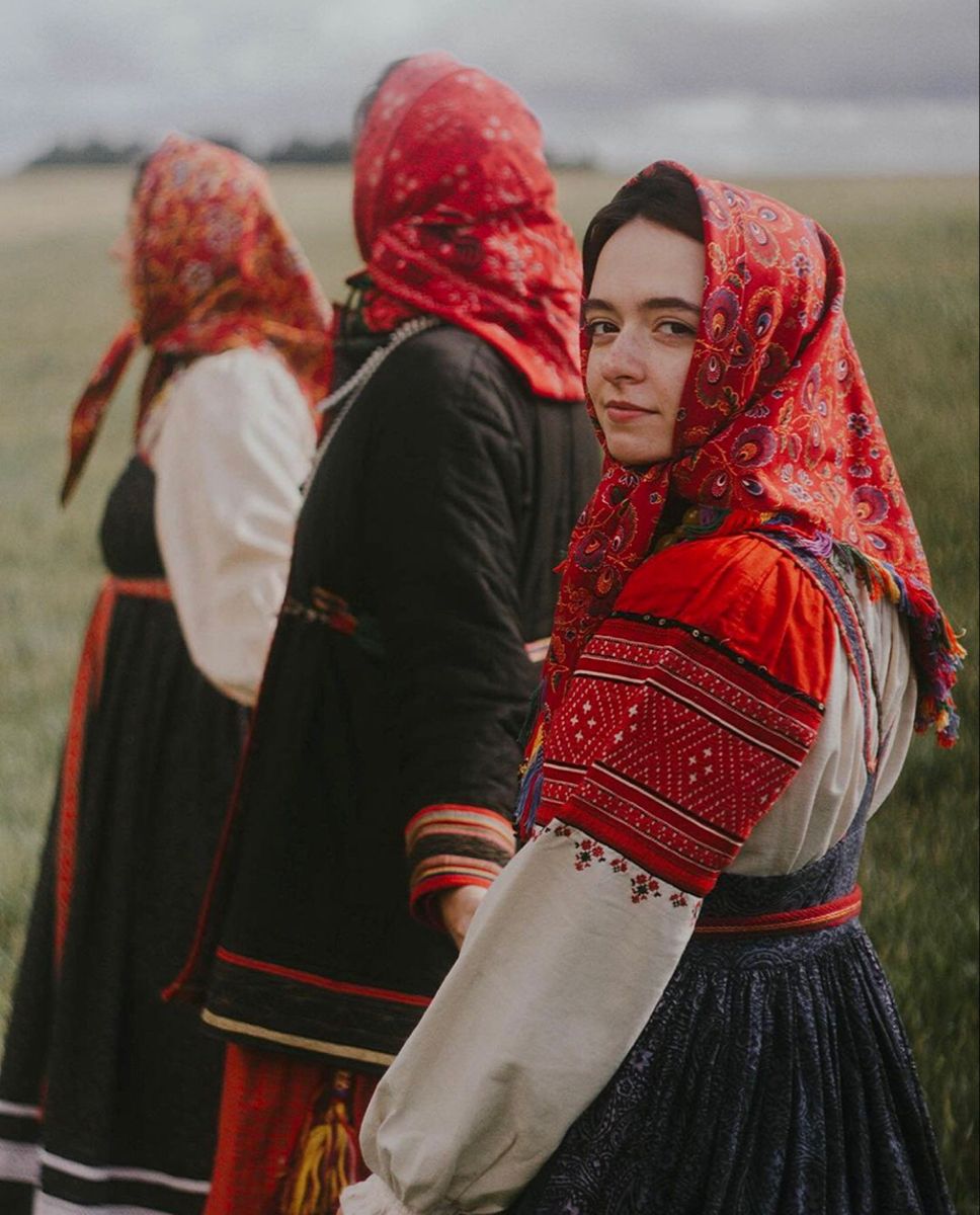 Women in Slavic costumes in Cheongju