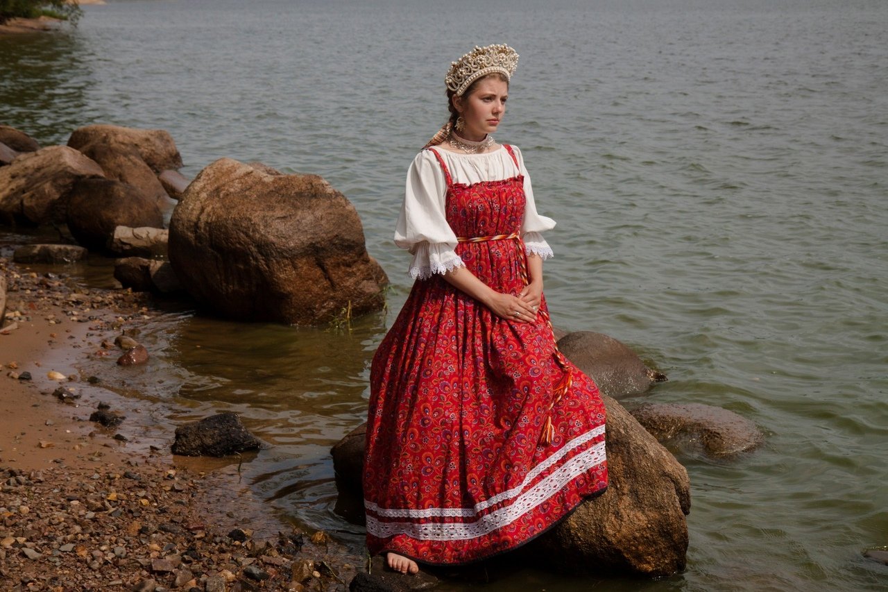 Women in Slavic costumes in Cheongju