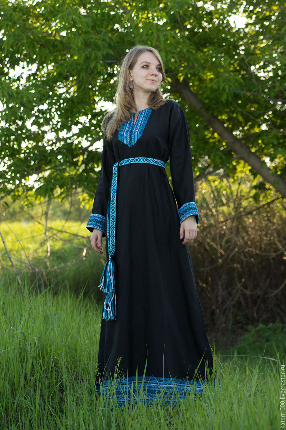 Women in Slavic costumes in Cheongju